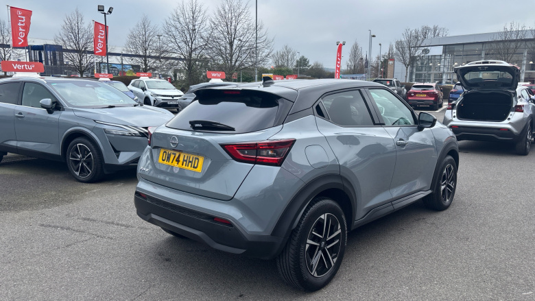Nissan Juke 1.0 DiG-T N-Connecta 5dr DCT Petrol Hatchback